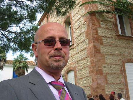 Qu'est ce qu'il fous l� lui ?